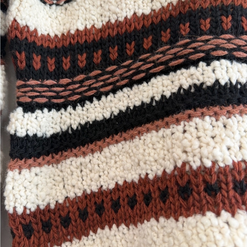 🆕 Elsamanda Elegant Brown and Cream Striped Sweater - Picture 7 of 7